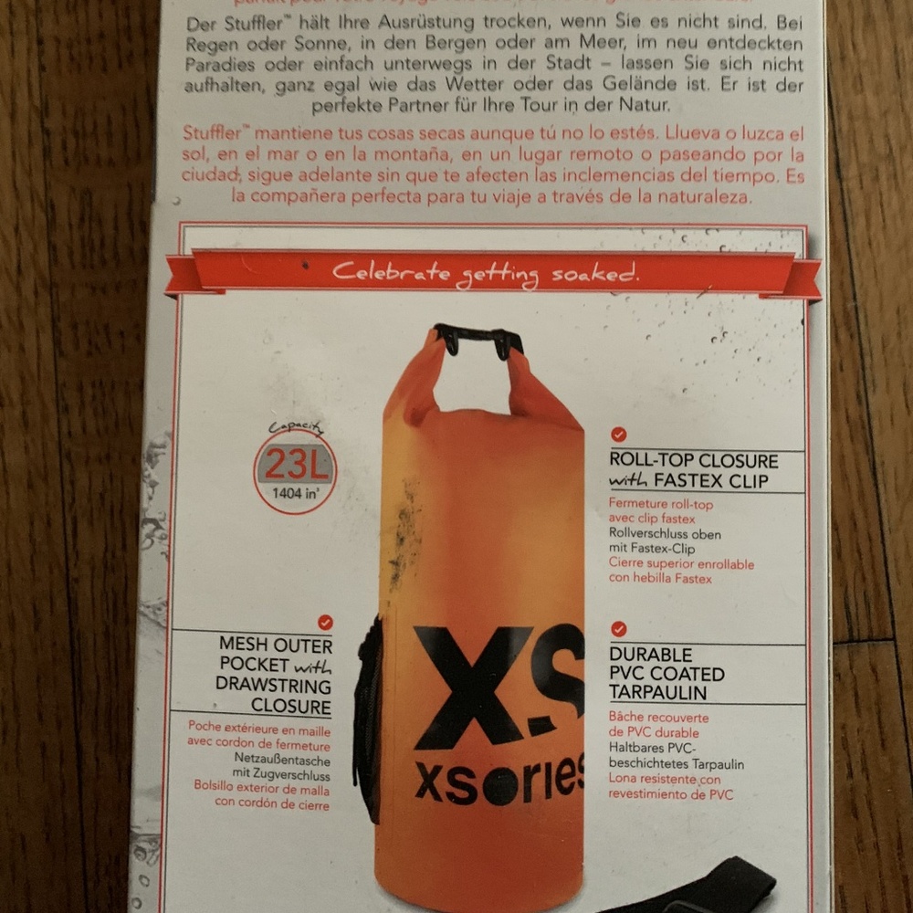 BRAND NEW XS SERIES WATER‎ RESISTANT DUFFLE BAG